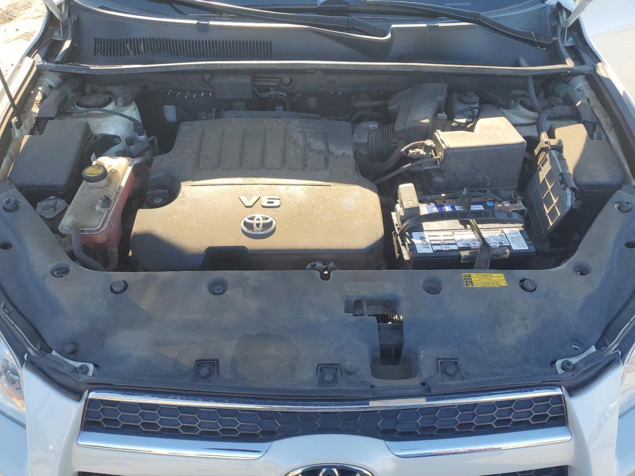 2010 Toyota RAV 4 - Image 12