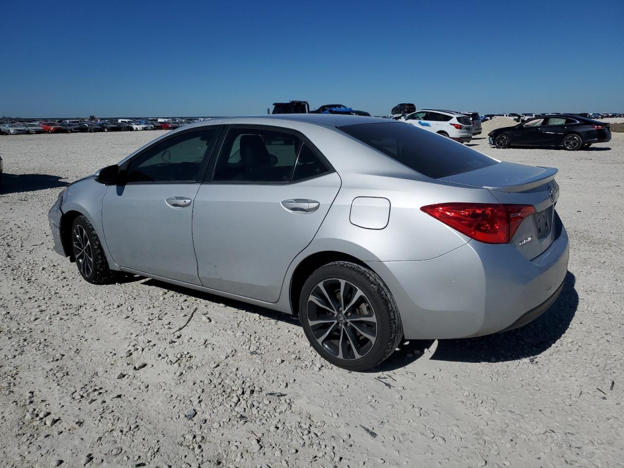 2018 Toyota Corolla - Image 2