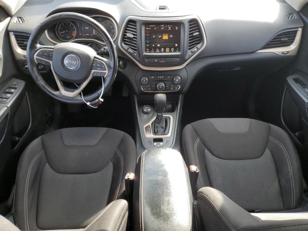 2015 Jeep Grand Cherokee - Image 8