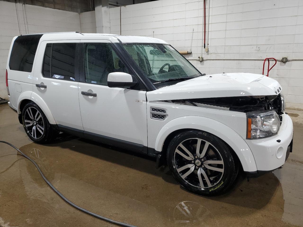 2012 Land Rover LR4 - Image 4