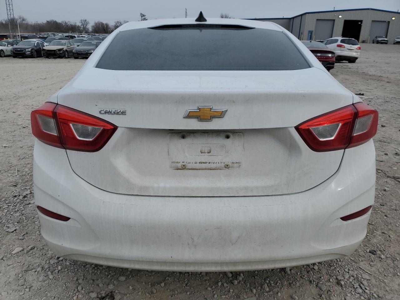 2019 Chevrolet Cruze - Image 6