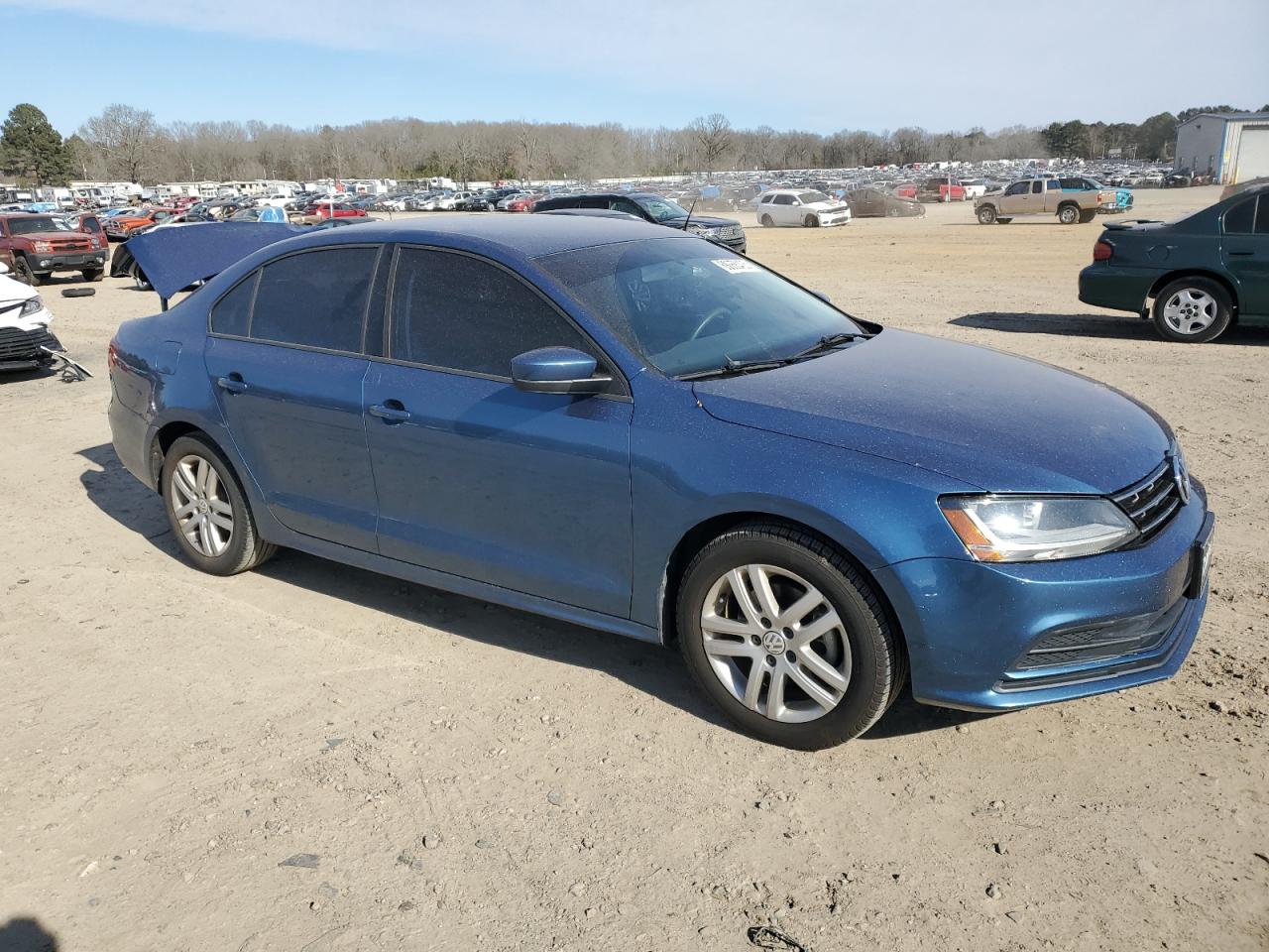 2018 Volkswagen Jetta - Image 4