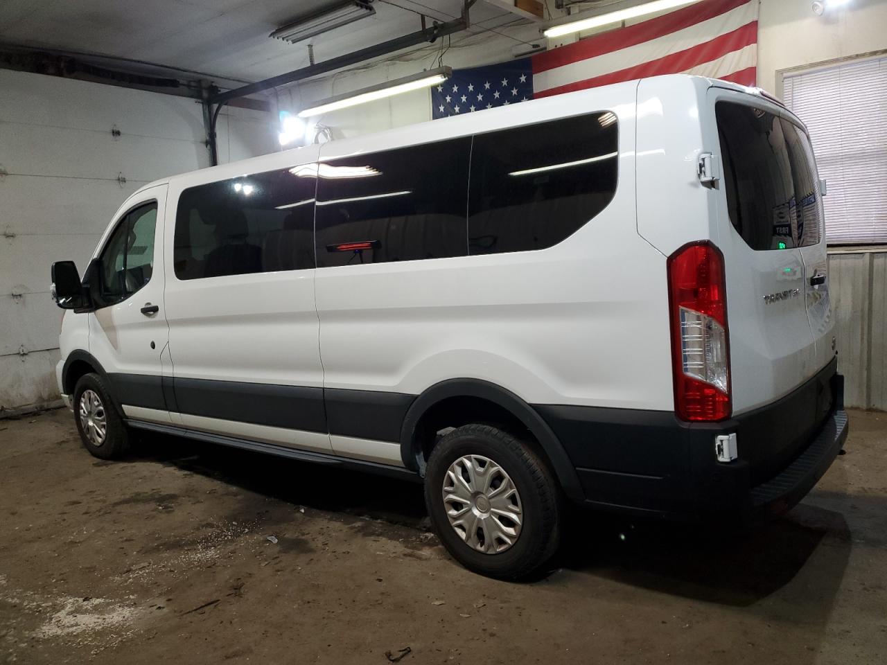 2022 Ford Transit - Image 2