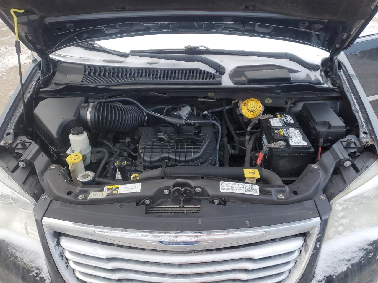 2014 Chrysler Town & Country - Image 14
