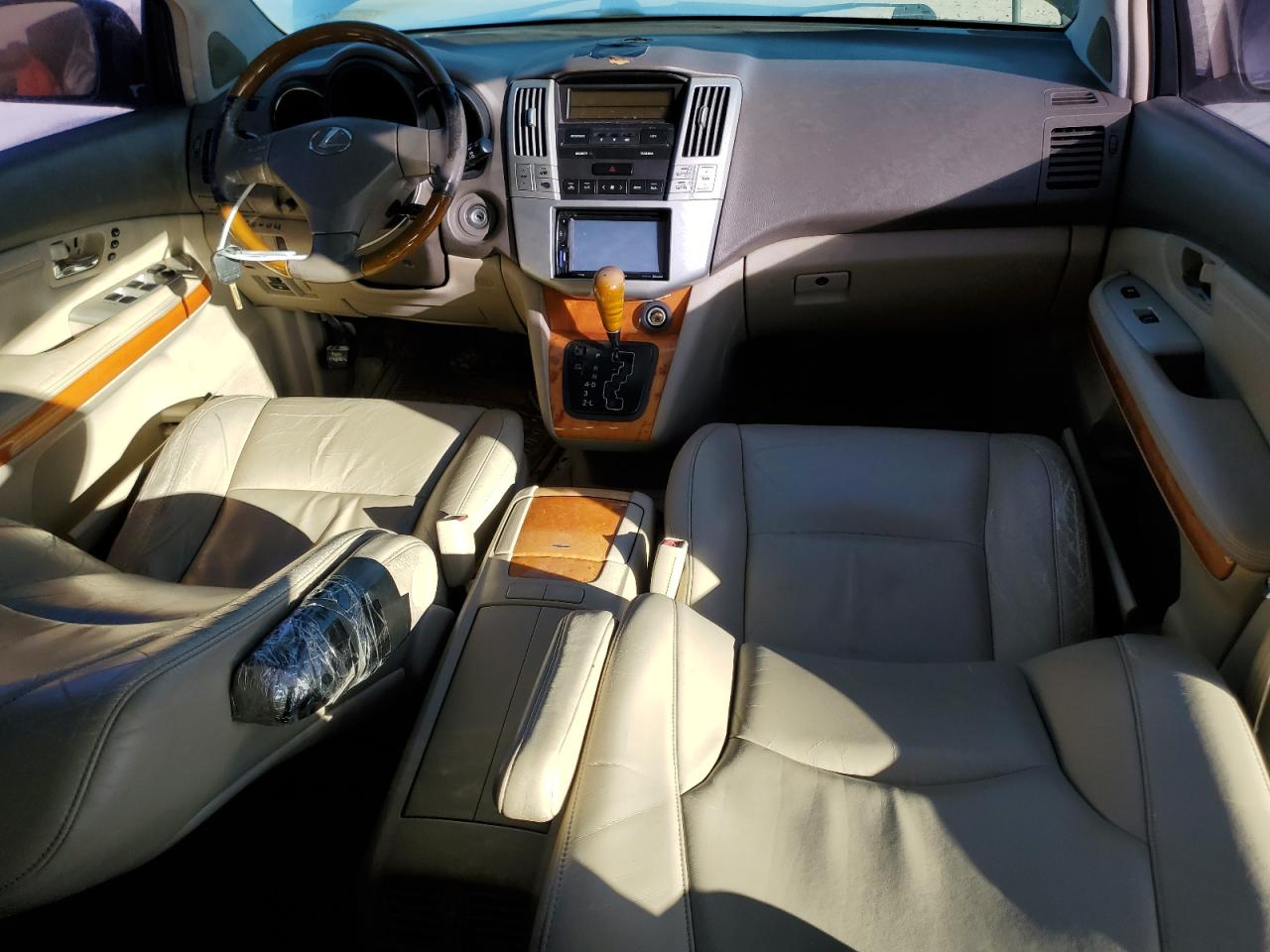 2004 Lexus RX - Image 8