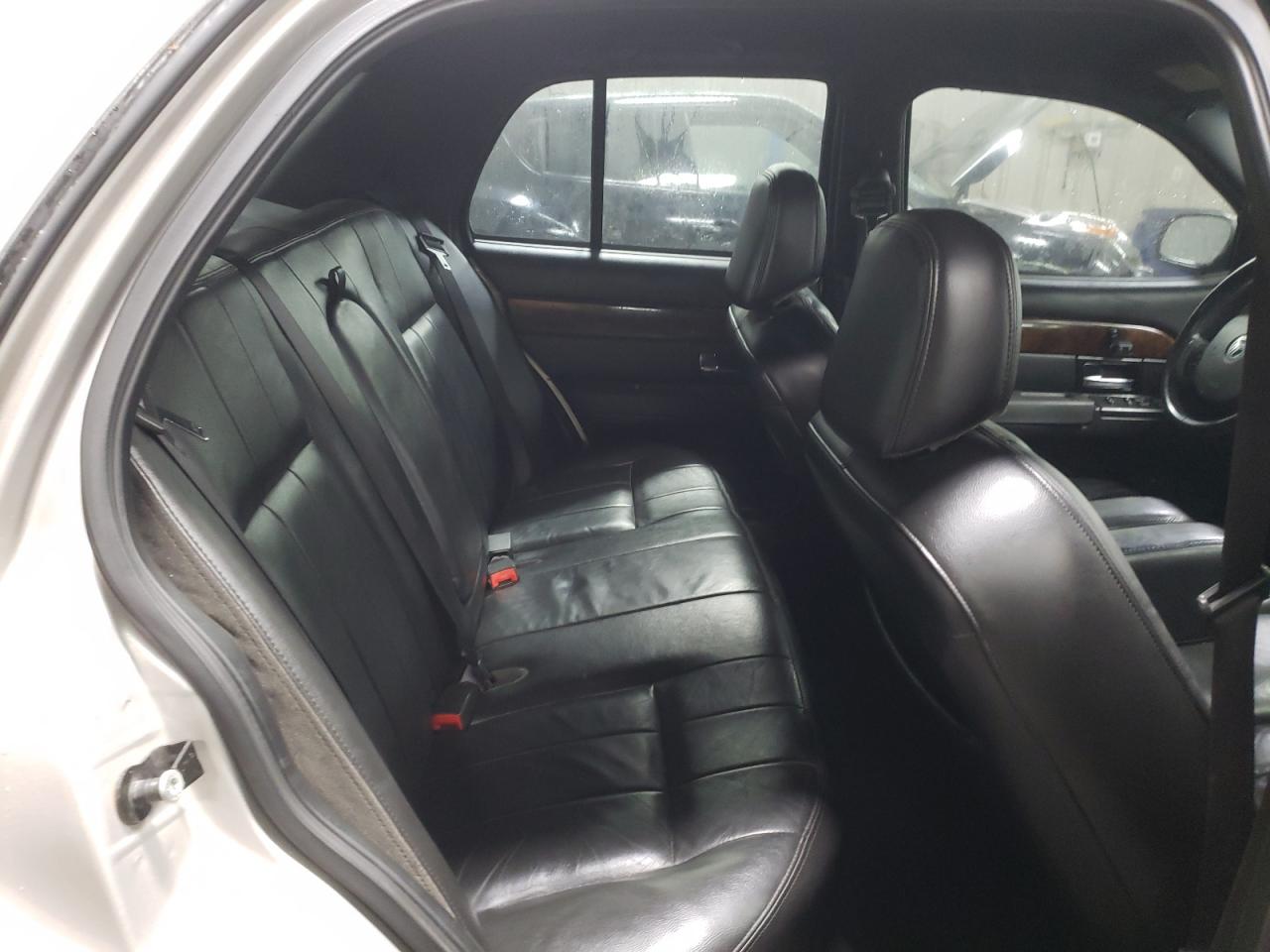2008 Mercury Grand Marquis - Image 10