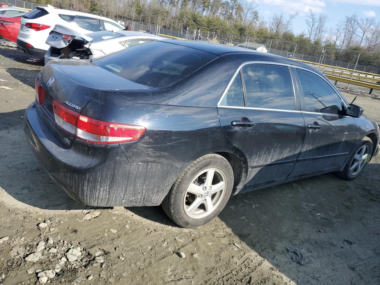 2004 Honda Accord - Image 3