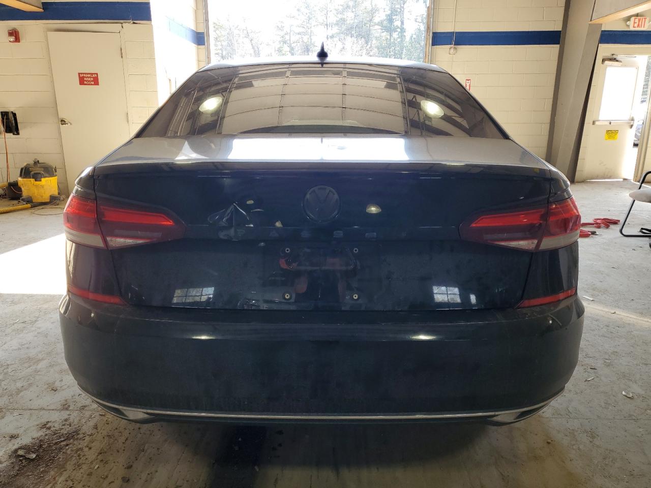 2020 Volkswagen Passat - Image 6