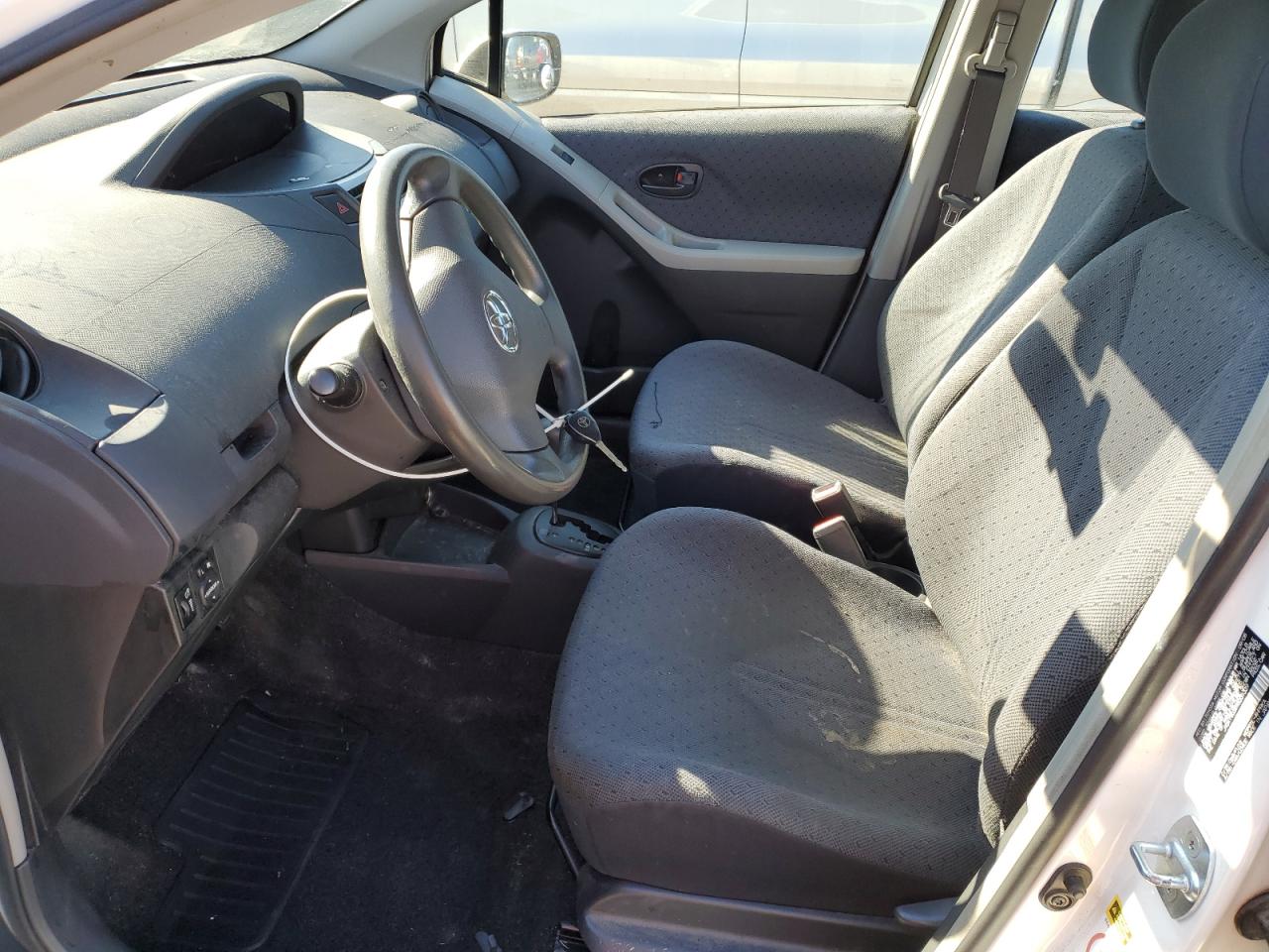 2009 Toyota Yaris - Image 7