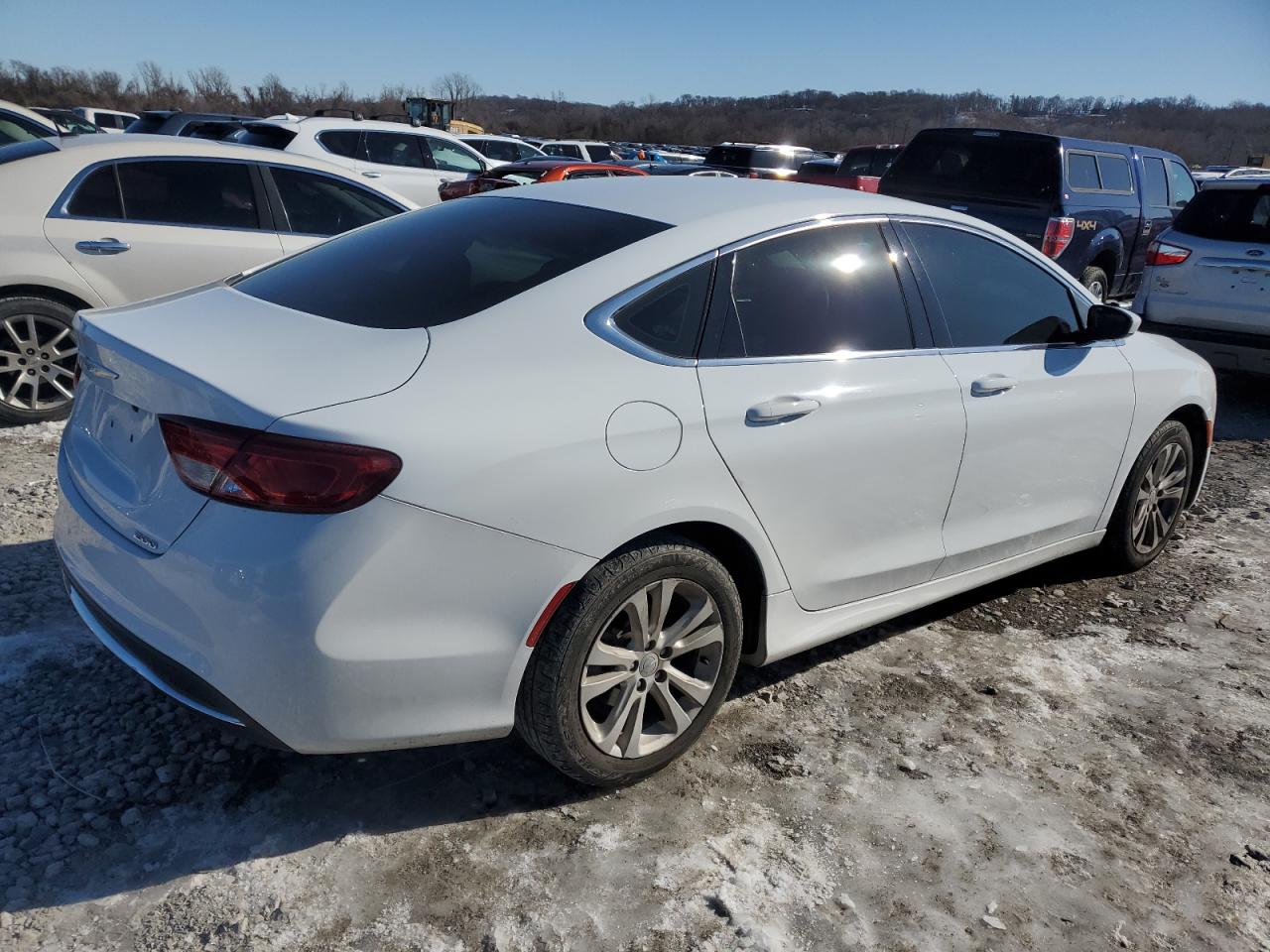 2016 Chrysler 200 - Image 3