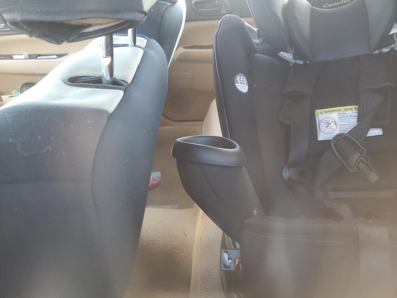 2004 Subaru Forester - Image 8