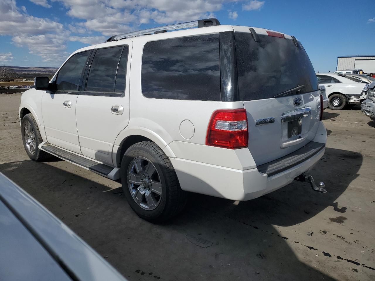 2009 Ford Expedition - Image 2