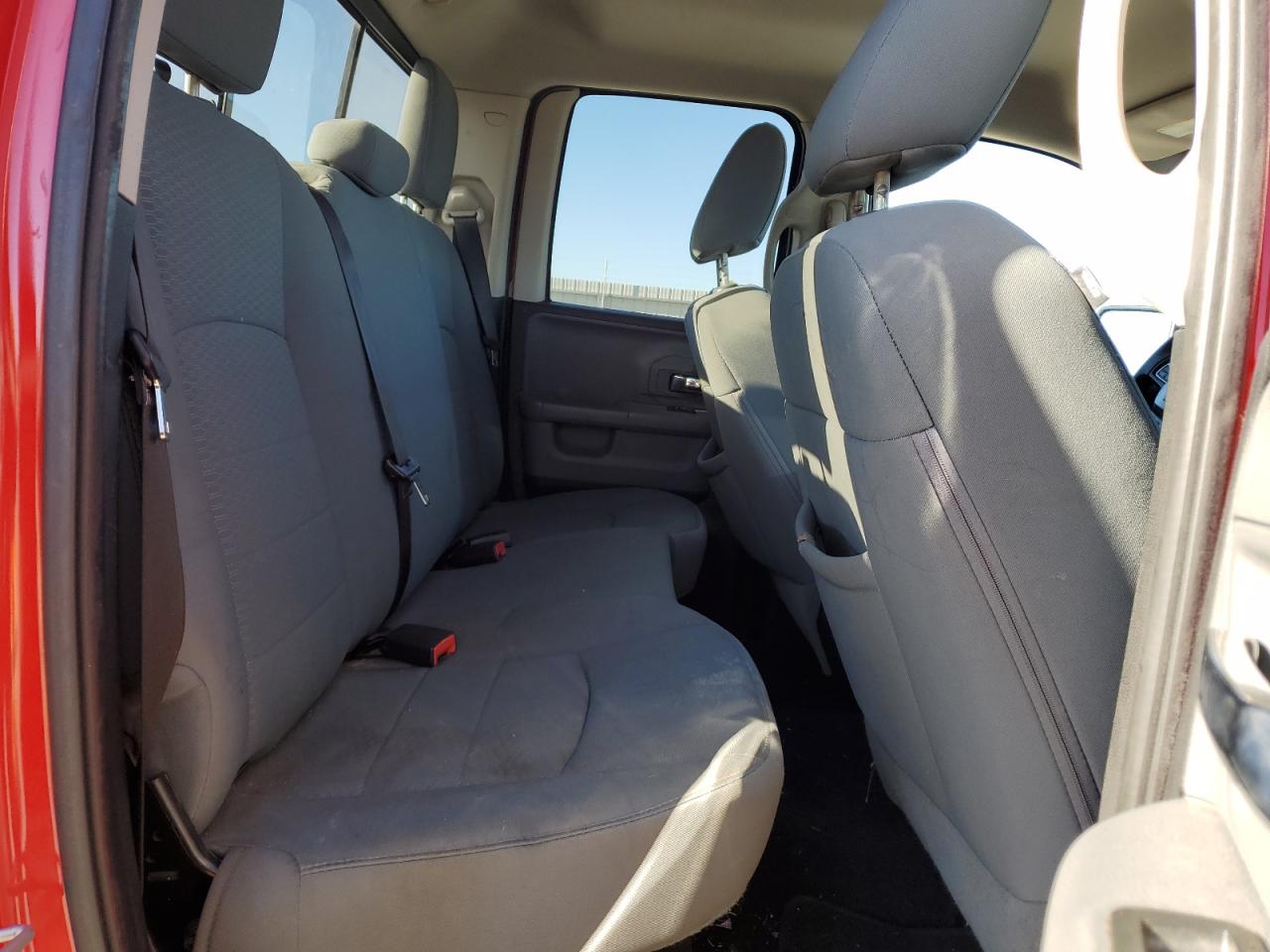 2013 RAM 1500 - Image 10