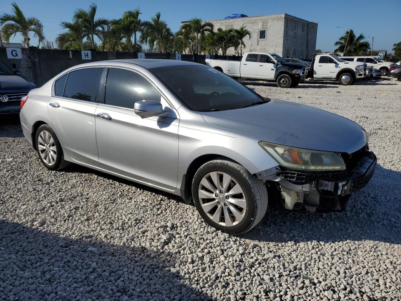 VIN 1HGCR3F81DA006084 2013 HONDA ACCORD no.4