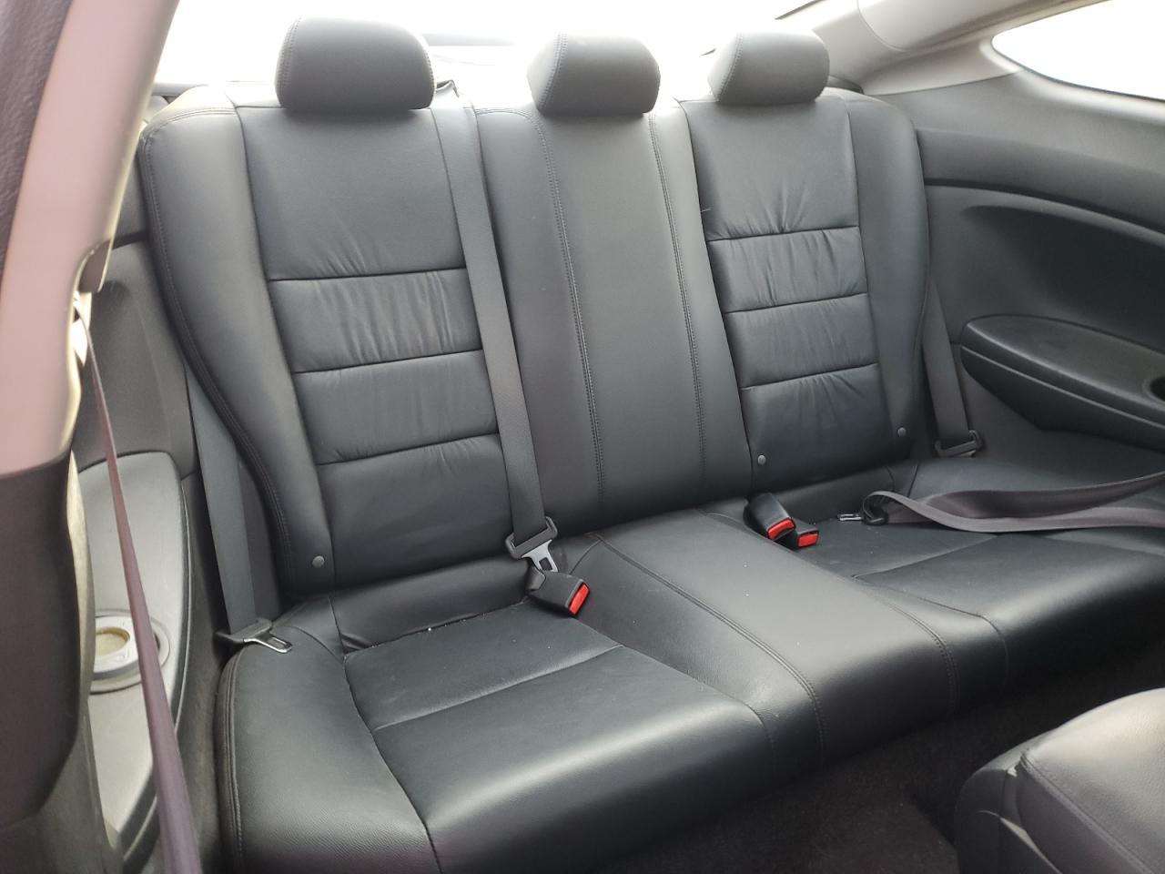 2011 Honda Accord - Image 11