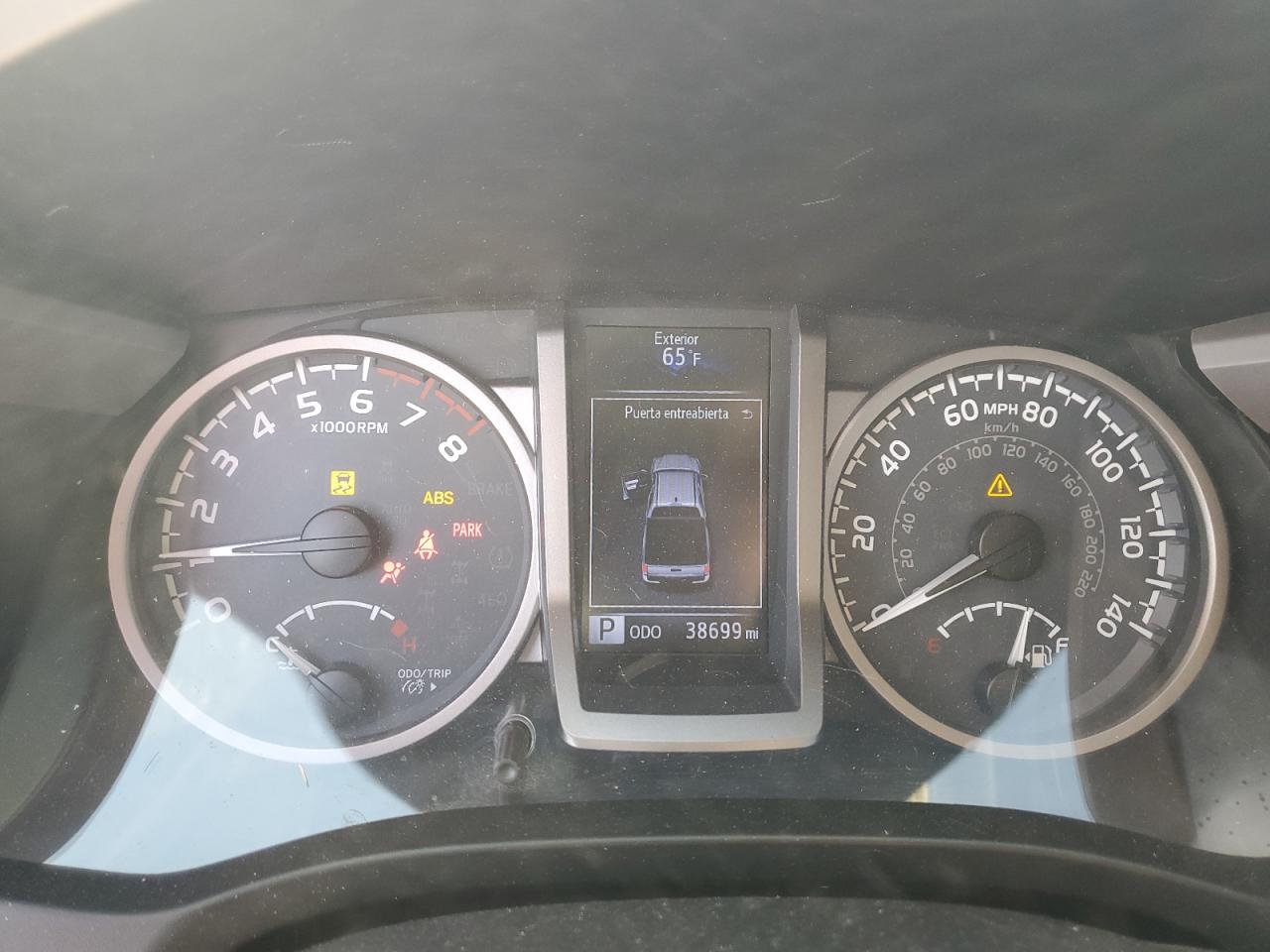 2019 Toyota Tacoma - Image 9