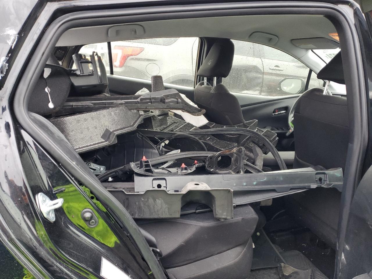 2022 Toyota Prius - Image 10
