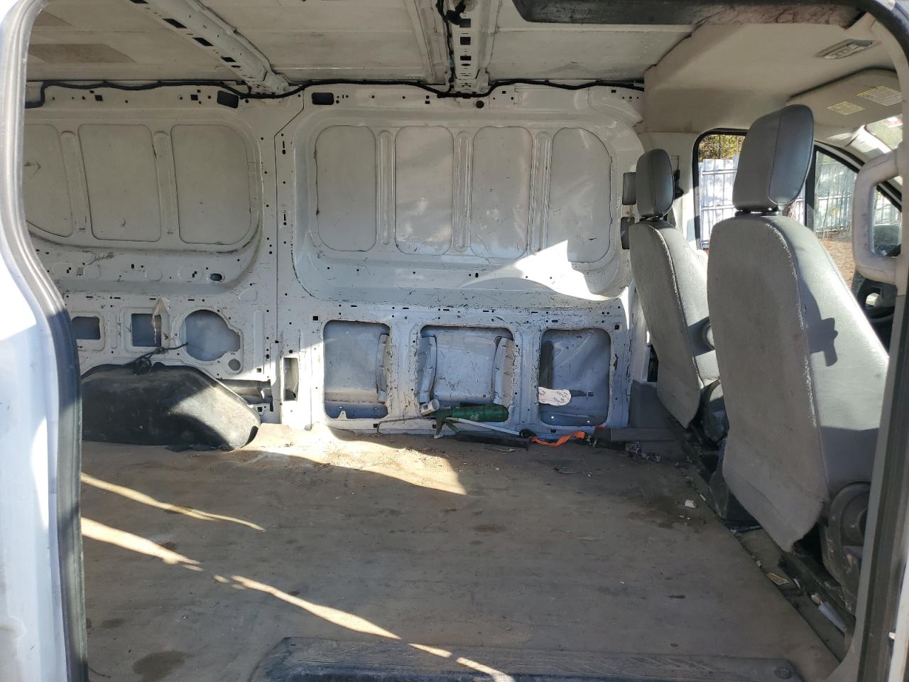 2015 Ford Transit - Image 12