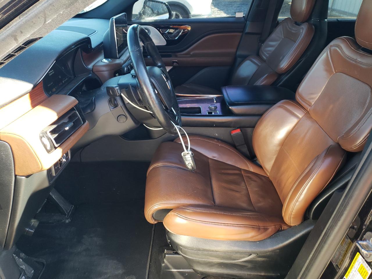 2020 Lincoln Aviator - Image 7