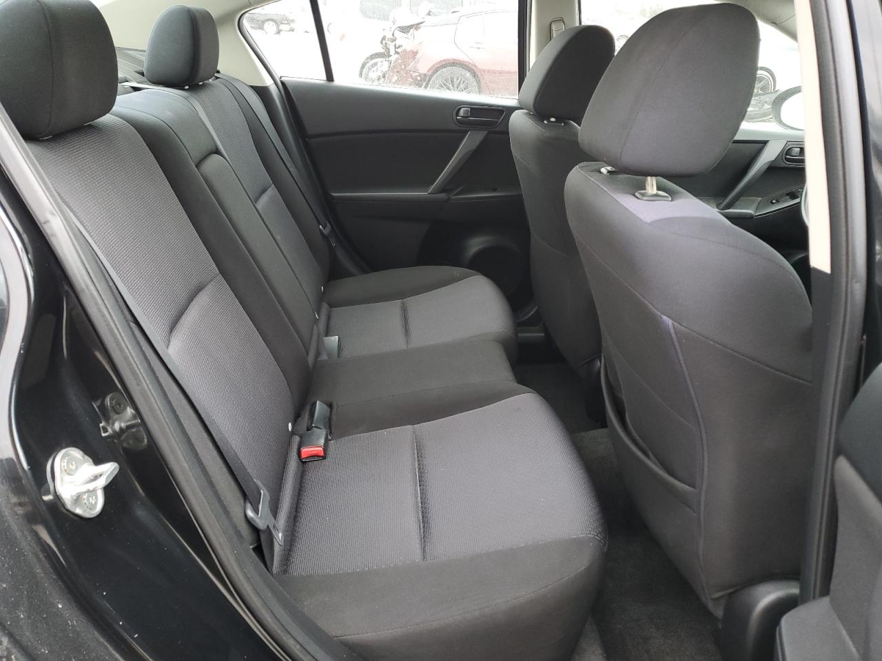 2010 Mazda 3 - Image 10