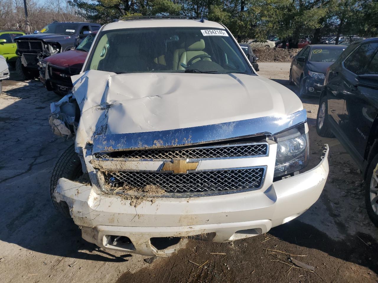 2012 Chevrolet Suburban - Image 12