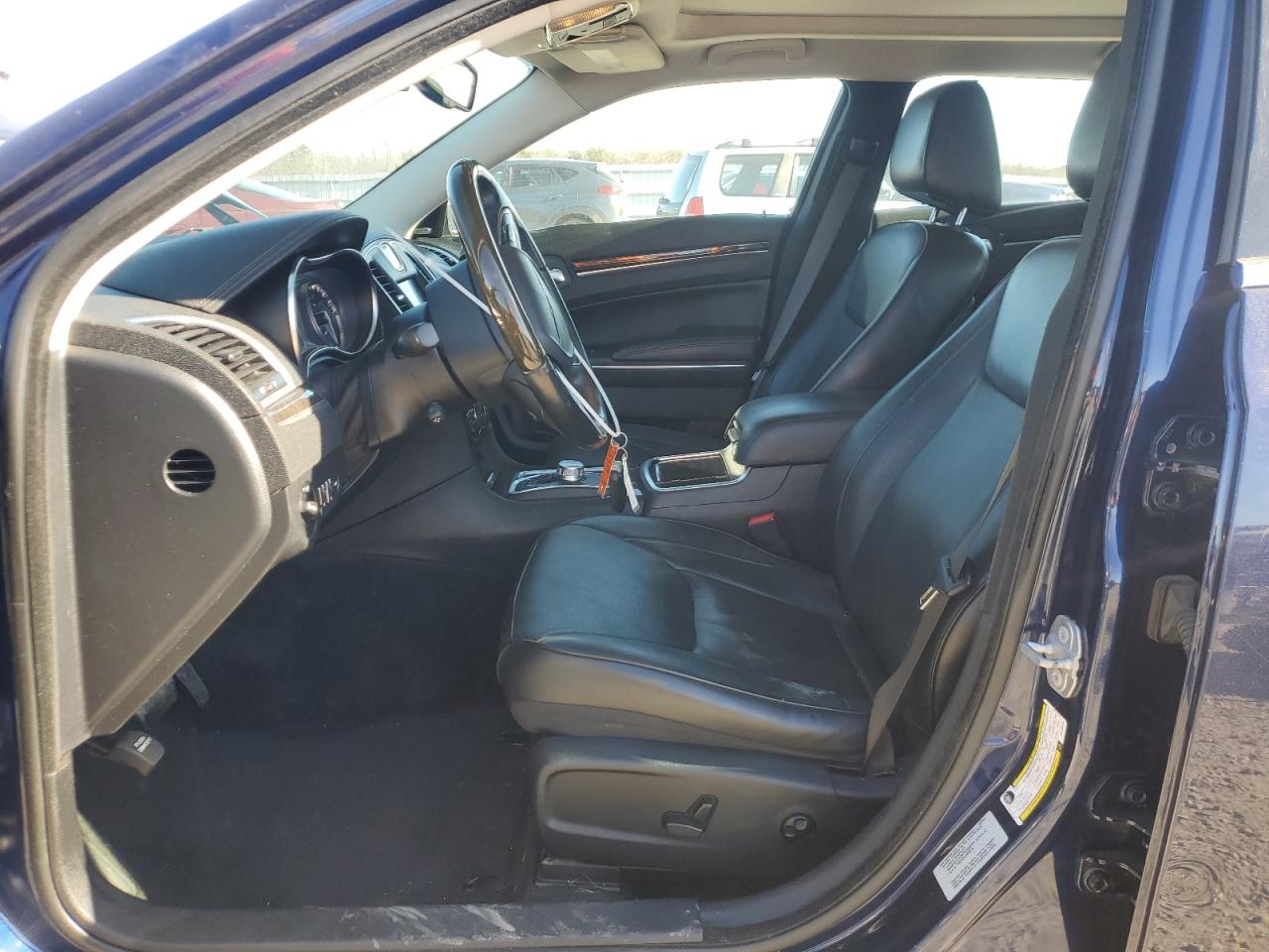 2016 Chrysler 300 - Image 7
