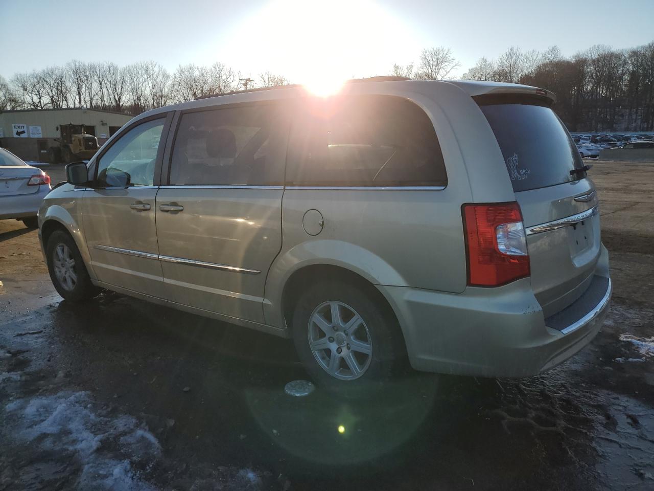 2011 Chrysler Town & Country - Image 2