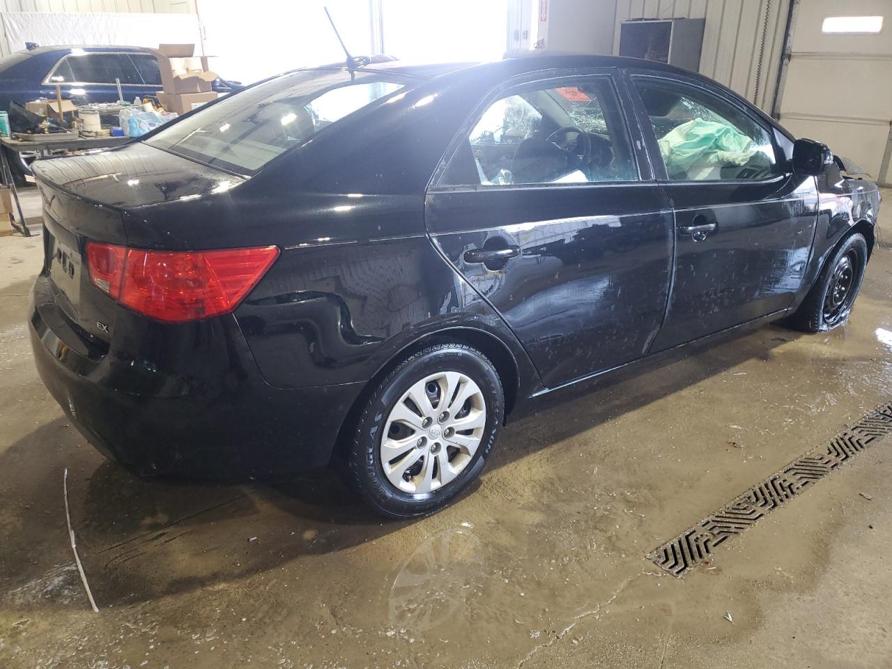 2013 Kia Forte - Image 3