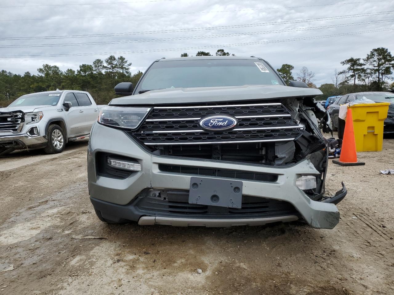2020 Ford Explorer - Image 5