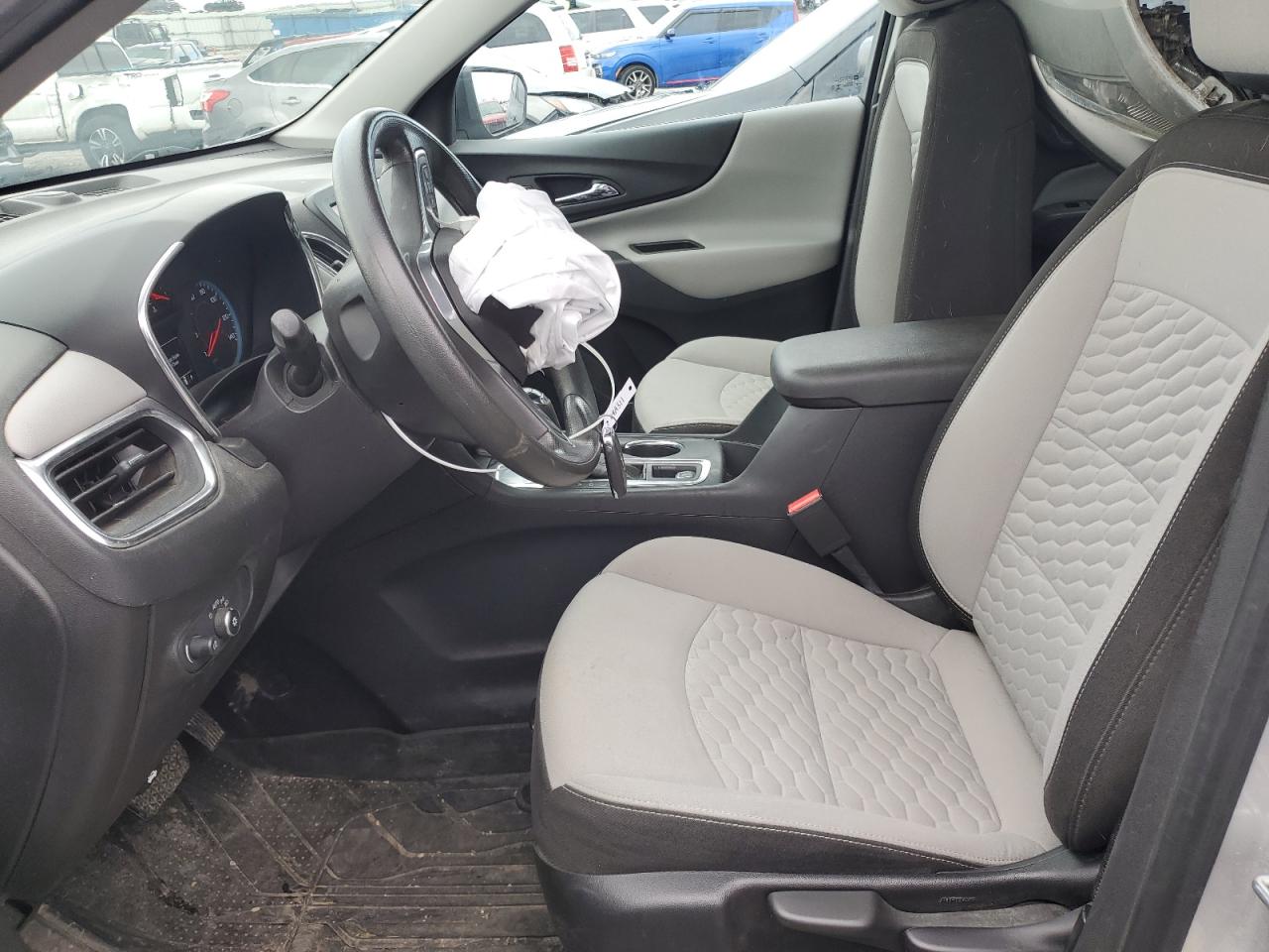 2020 Chevrolet Equinox - Image 7