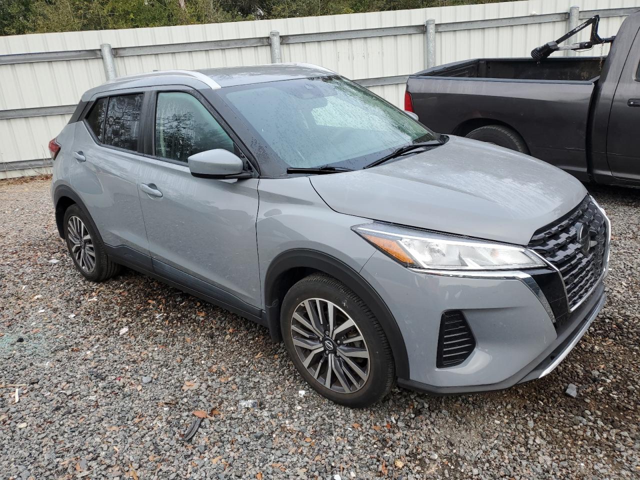 2021 Nissan Kicks - Image 4