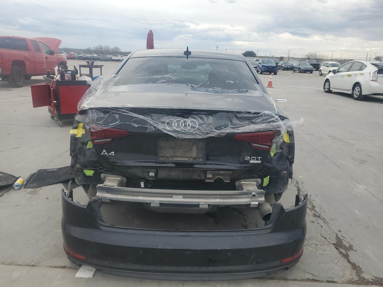2018 Audi A4 - Image 6