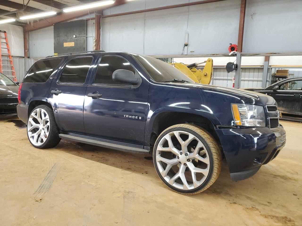 2007 Chevrolet Tahoe - Image 4