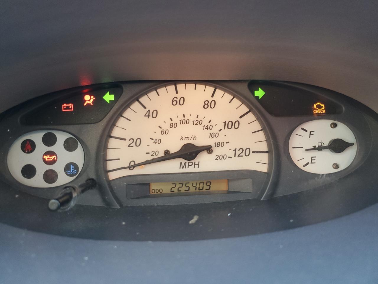 2002 Toyota Echo - Image 9