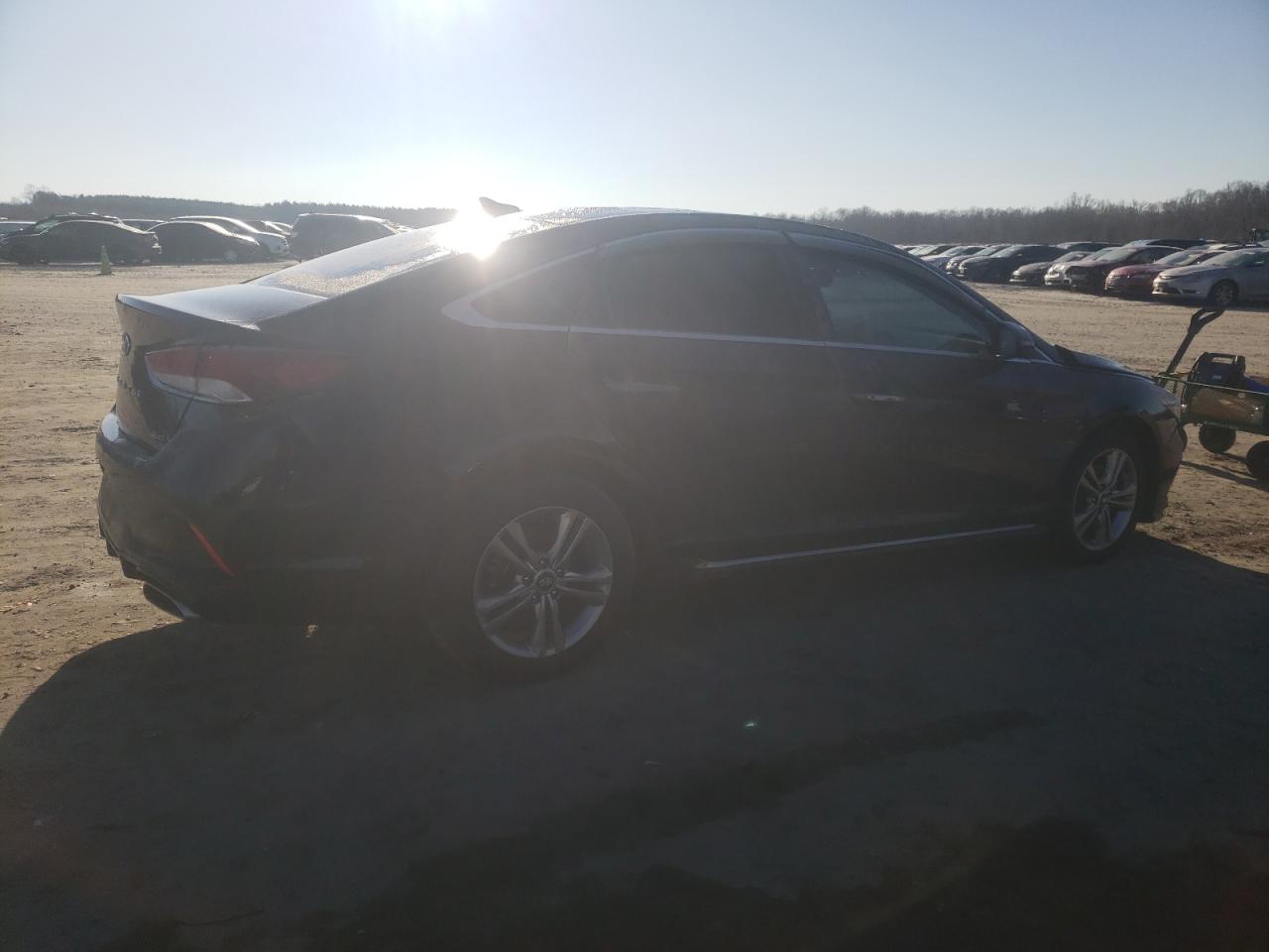 2019 Hyundai Sonata - Image 3