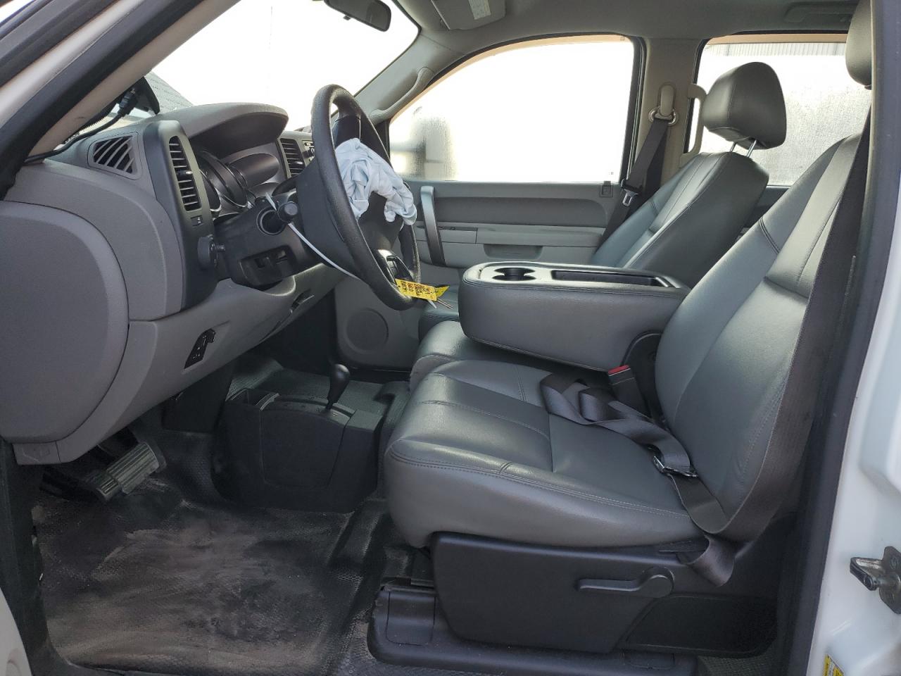 2014 Chevrolet Silverado - Image 7