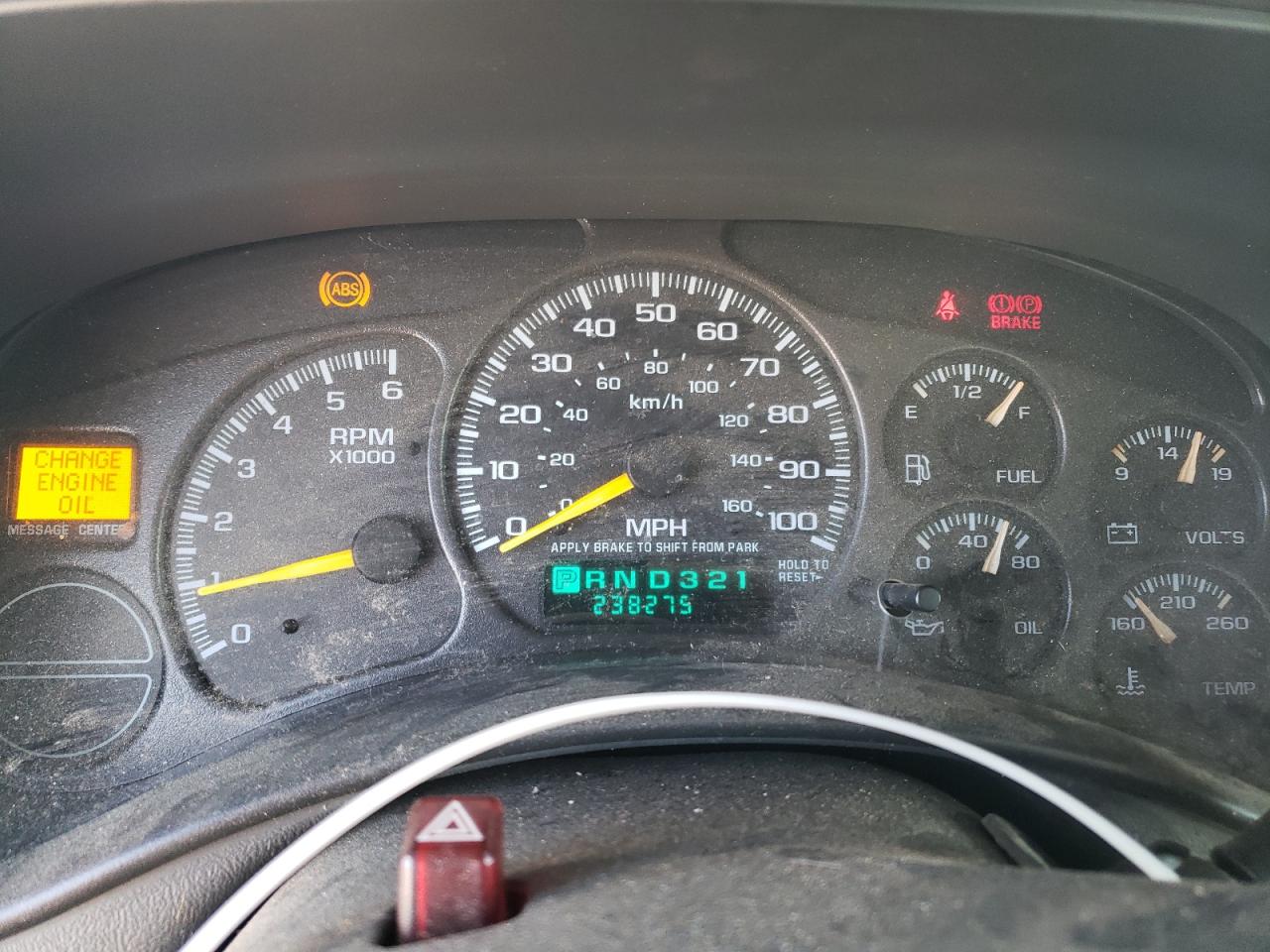 2001 Chevrolet Silverado - Image 9