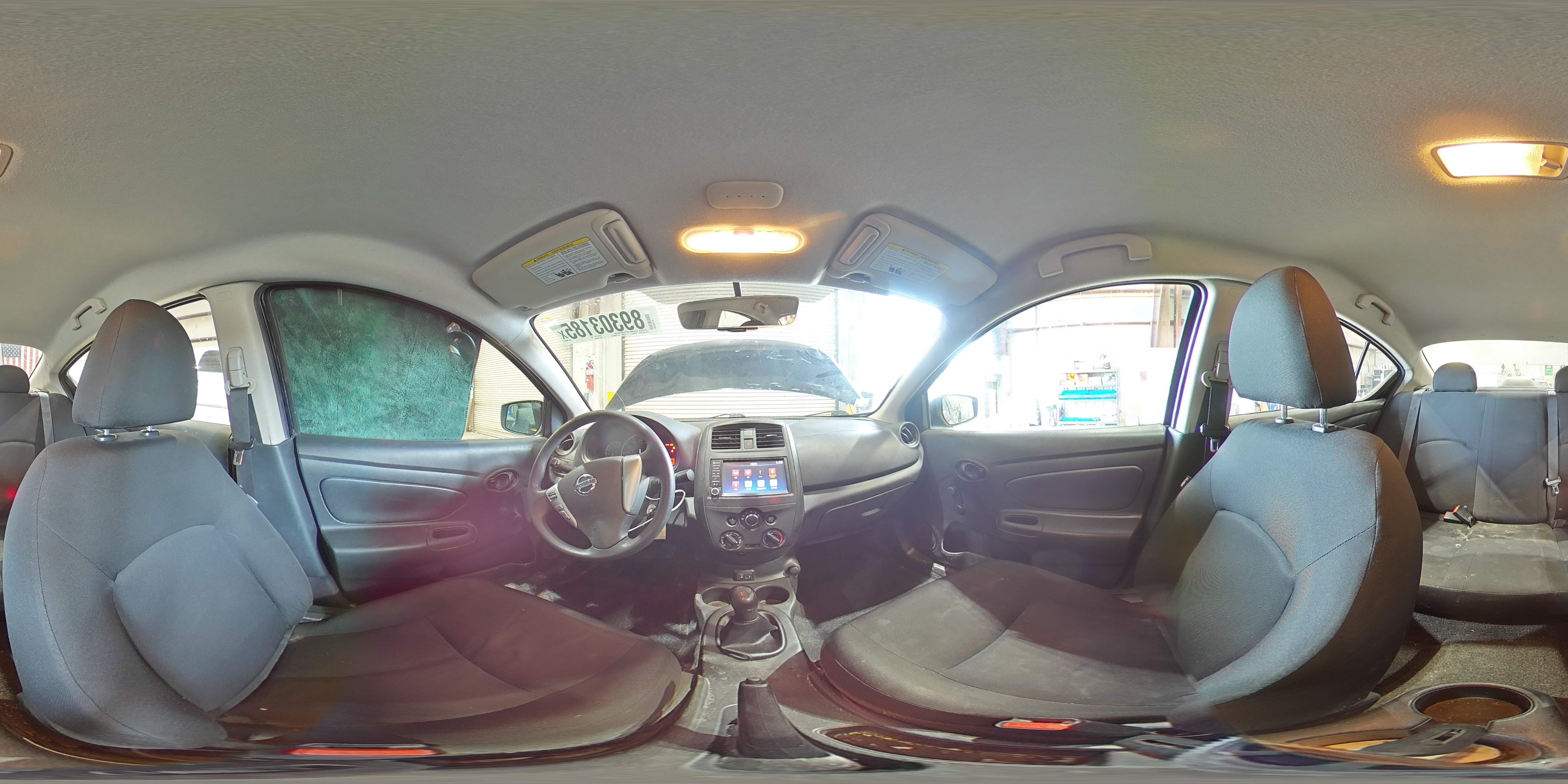 2018 Nissan Versa - Image 15