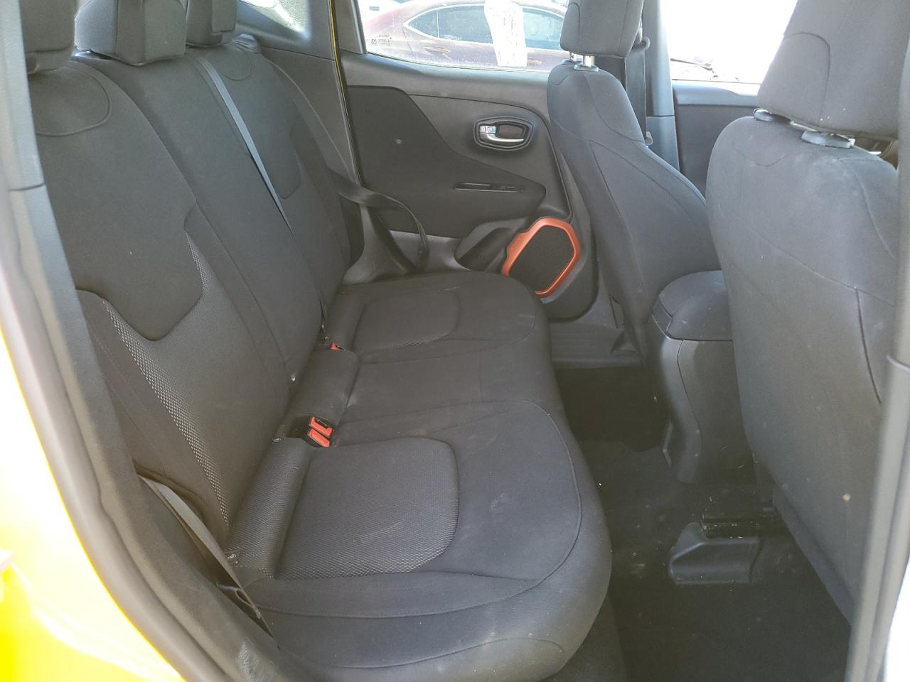 2018 Jeep Renegade - Image 10