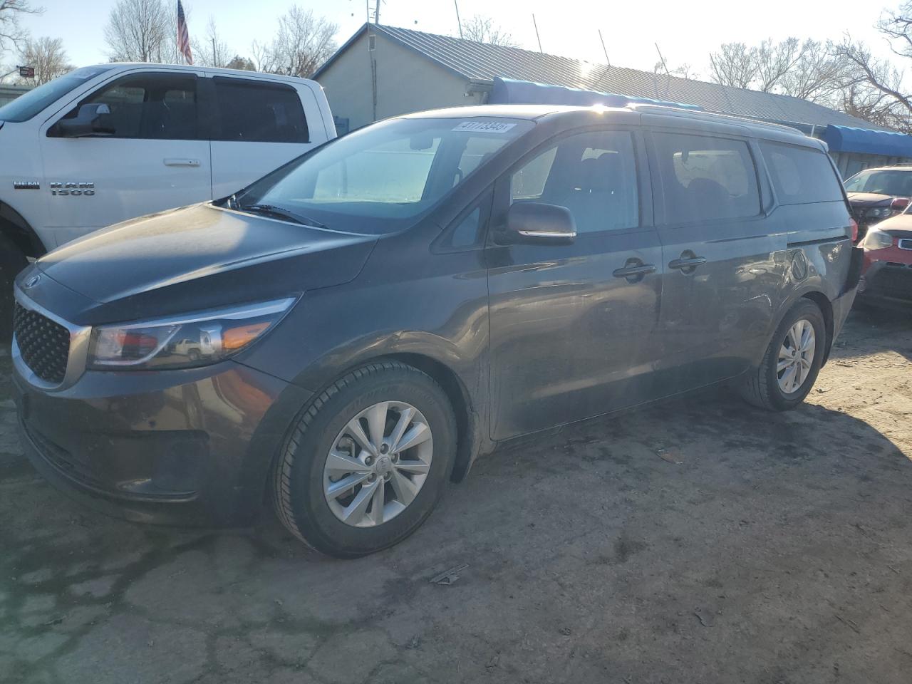 2017 Kia Sedona - Image 1
