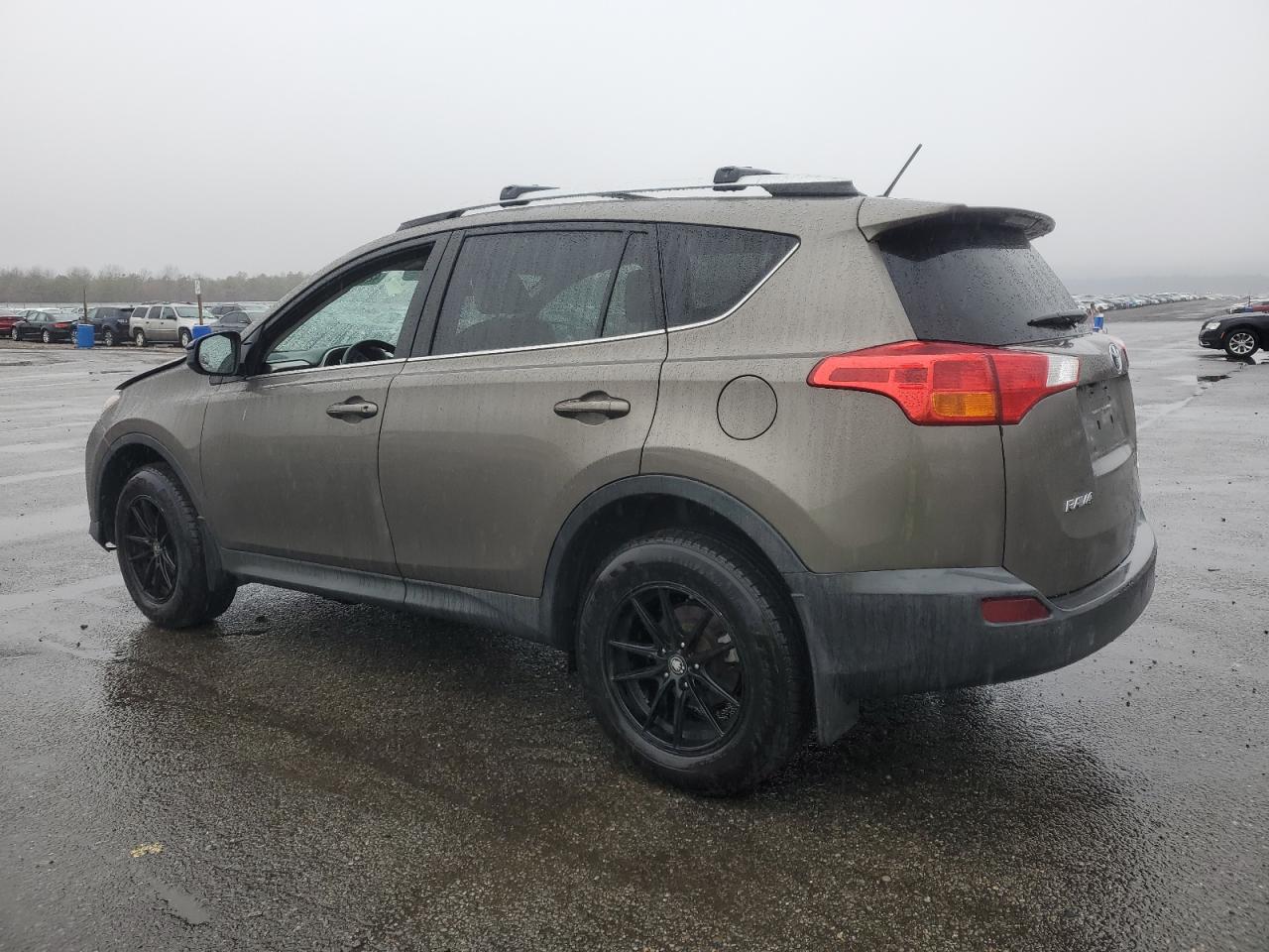 2013 Toyota RAV 4 - Image 2
