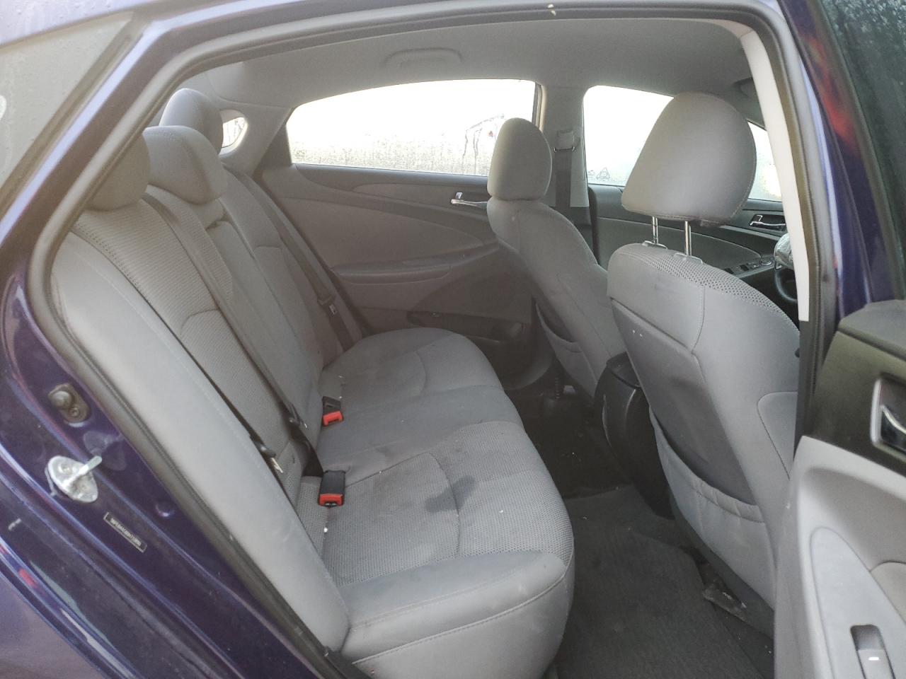 2013 Hyundai Sonata - Image 10