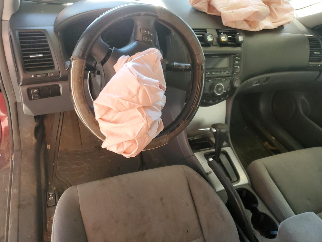 2003 Honda Accord - Image 8