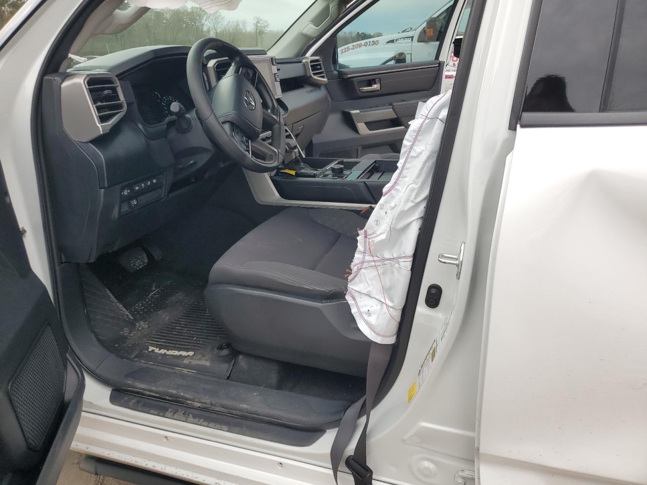 2023 Toyota Tundra - Image 7