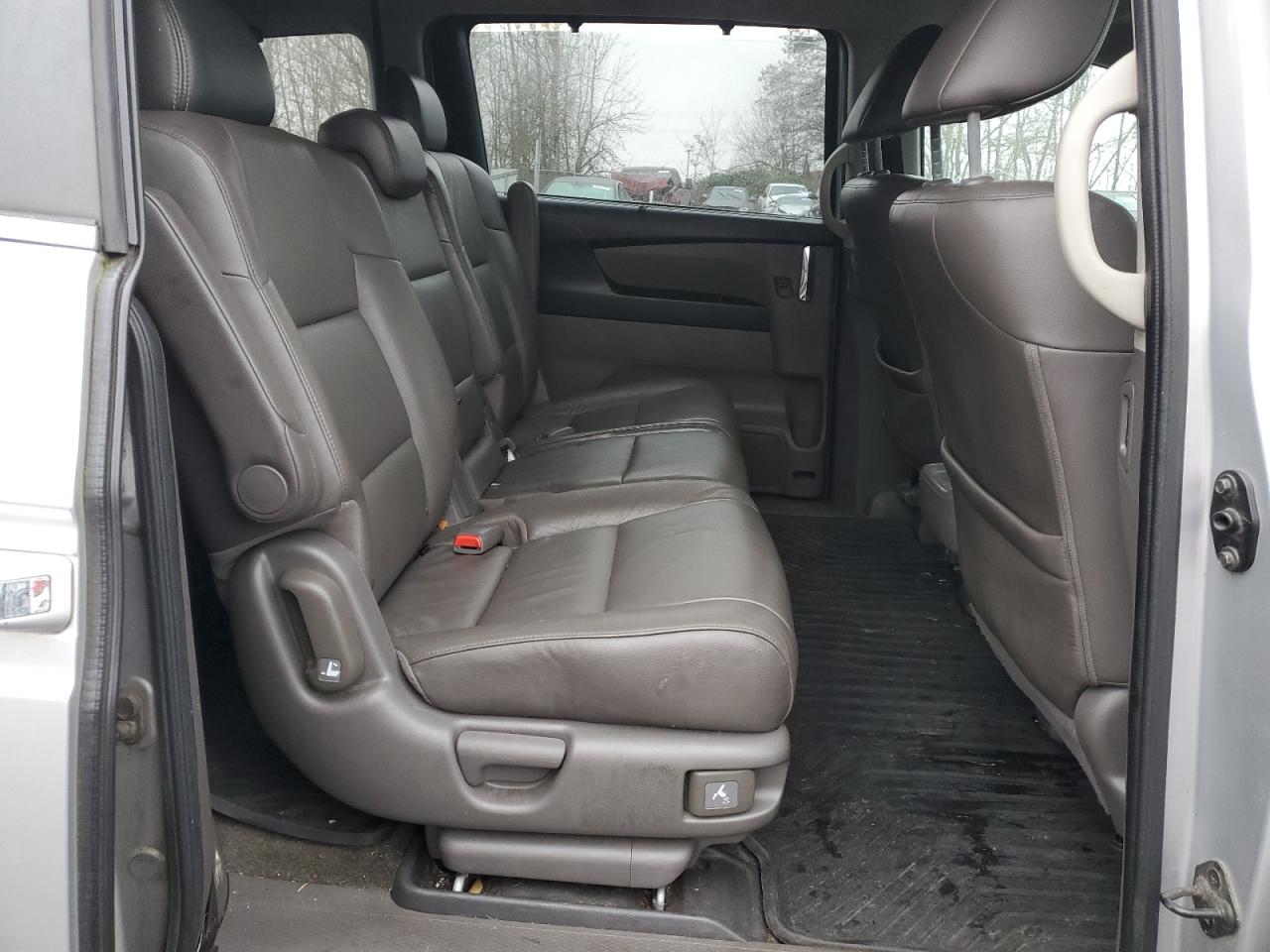 2014 Honda Odyssey - Image 11