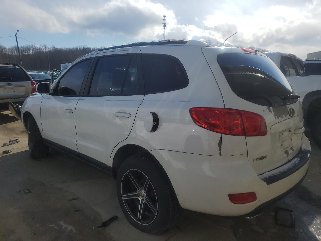 2007 Hyundai Santa Fe - Image 2