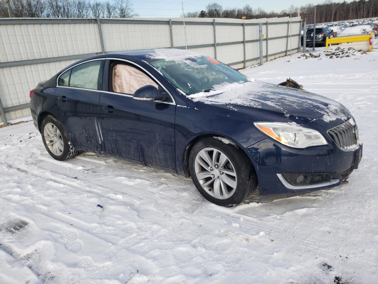 2016 Buick Regal - Image 4