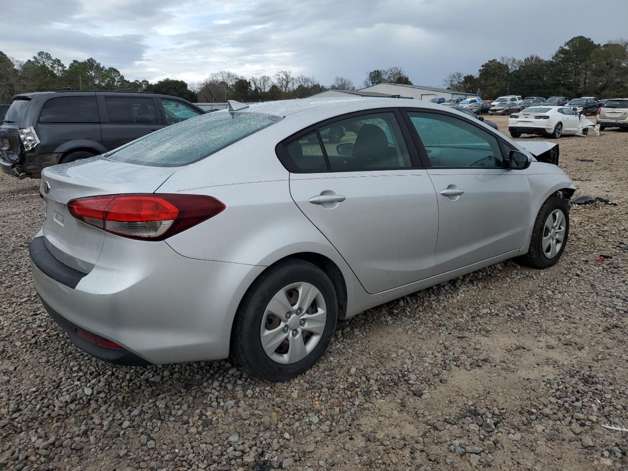 2017 Kia Forte - Image 3