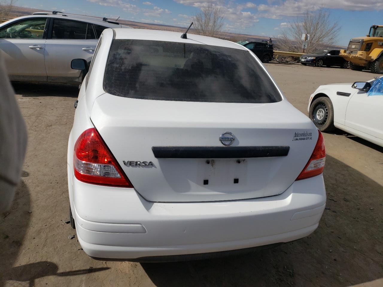 2011 Nissan Versa - Image 6