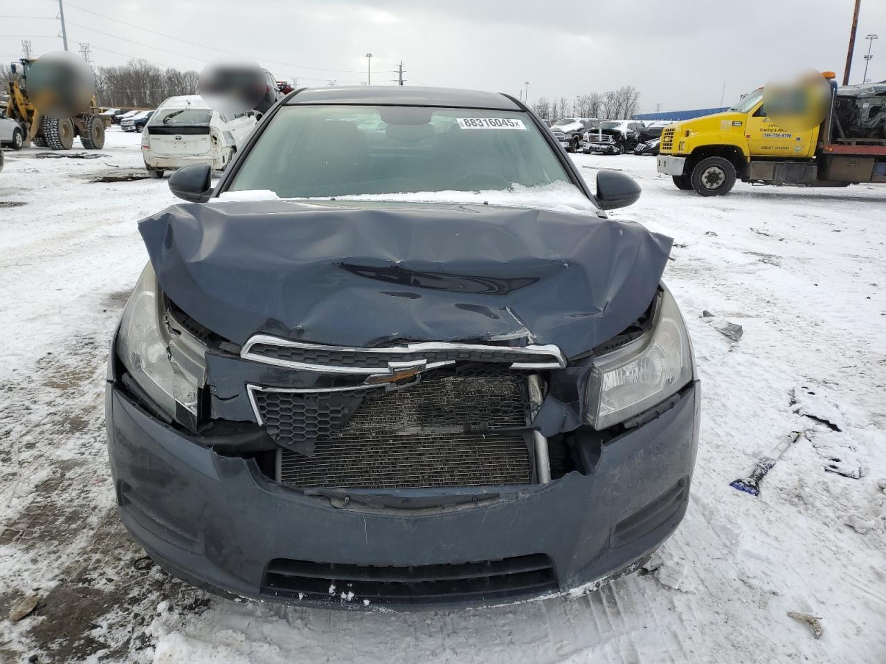 VIN 1G1PC5SB8E7411297 2014 CHEVROLET CRUZE no.5